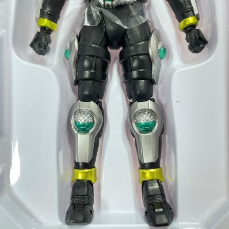  BANDAI バンダイ S.H.Figuarts 仮面ライダーバース(真骨彫製法) 「仮面ライダーオーズ」 フィギュア 開封品