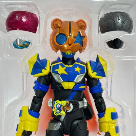  BANDAI バンダイ S.H.Figuarts 仮面ライダーギーツ 仮面ライダーパンクジャック モンスターフォーム/ビートフォーム フィギュア 開封品