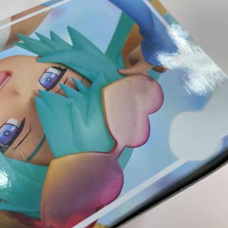   初音ミク スーパープレミアムフィギュア トロピカルサマー フィギュア 未開封