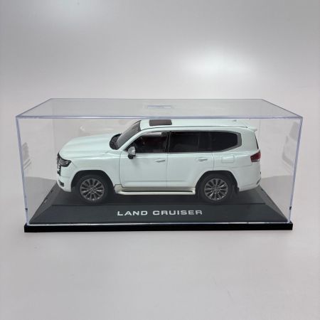 トヨタ ランドクルーザー300 非売品ミニカー プレシャスホワイト 箱・ケース有