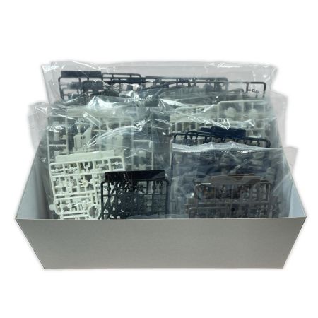   V.I.シリーズ アーマード・コア 1/72 インテリオルユニオン Y01-TELLUS(テルス) プラモデル ホビー  内袋未開封