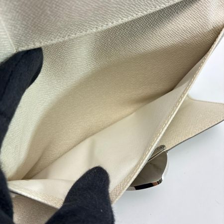 LOUIS VUITTON ルイヴィトン エピ ポルトフォイユ・ウジェニ M6388J ホワイト 長財布