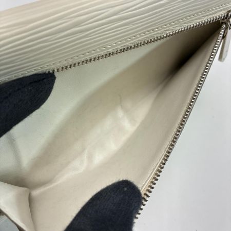 LOUIS VUITTON ルイヴィトン エピ ポルトフォイユ・ウジェニ M6388J ホワイト 長財布