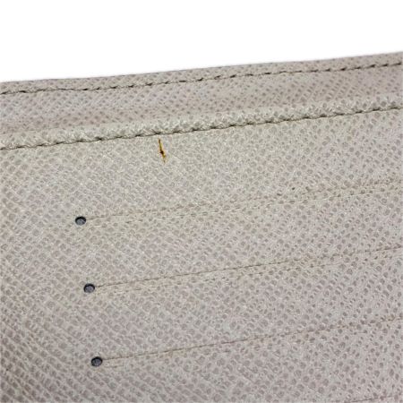 LOUIS VUITTON ルイヴィトン エピ ポルトフォイユ・ウジェニ M6388J ホワイト 長財布