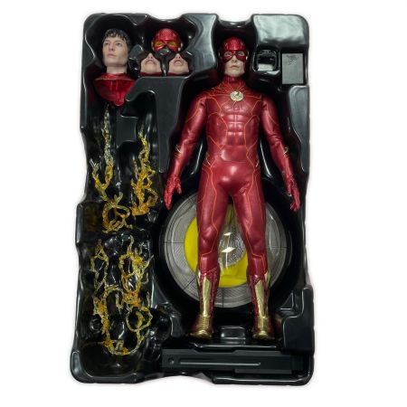  HOTTOYS ホットトイズ 『ザ・フラッシュ』 フラッシュ 通常版 フィギュア 開封品