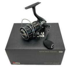 ☆☆ Abu Garcia アブガルシア REVO MGX 2500SH スピニングリール 箱付き Bランク