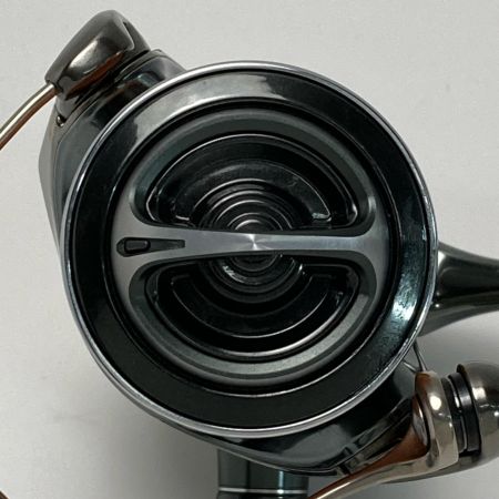  SHIMANO シマノ 22 ステラ C2500SXG  043863 スピニングリール 箱付き