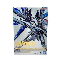 ☆☆  METAL BUILD 『機動戦士ガンダムSEED DESTINY』 ストライクフリーダムガンダム リバイバル版 プラモデル ガンプラ Nランク