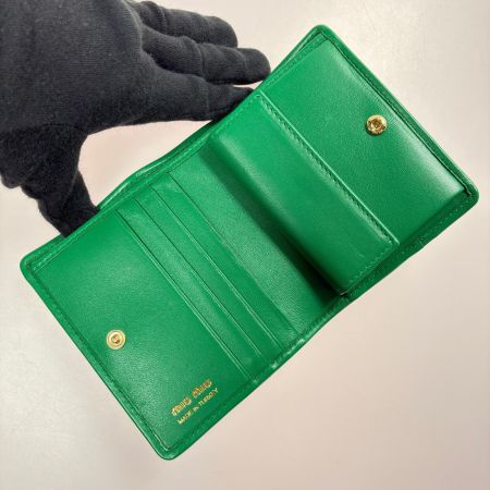  MIU MIU マテラッセレザー 5MV204 グリーン  2つ折り財布 箱 袋有 レディース