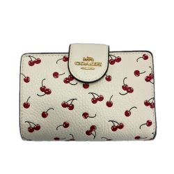 ☆☆ COACH コーチ チェリー柄 CFA19 クリームホワイト  2つ折り財布 レディース ゴールド金具 Bランク