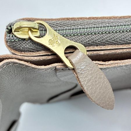  IL BISONTE イルビゾンテ 三つ折り ライトグレー 財布 レザー レディース ゴールド金具