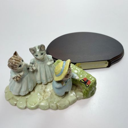  ROYAL DOULTON ロイヤルドルトン ピーターラビット -ミトン、トム・キトン、モペット- 置き物 Beswick