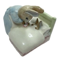 ☆☆ ROYAL ALBERT ピーターラビット －Peter in Bed- ベッドの中のピーター 置物 Bランク