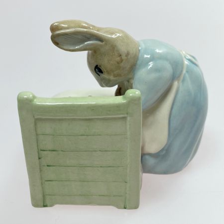  ROYAL ALBERT ピーターラビット －Peter in Bed- ベッドの中のピーター 置物