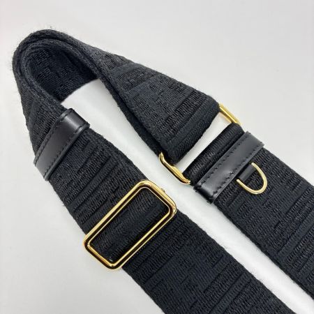  FENDI フェンディ ショルダーストラップ ズッカ柄 ブラック 袋有