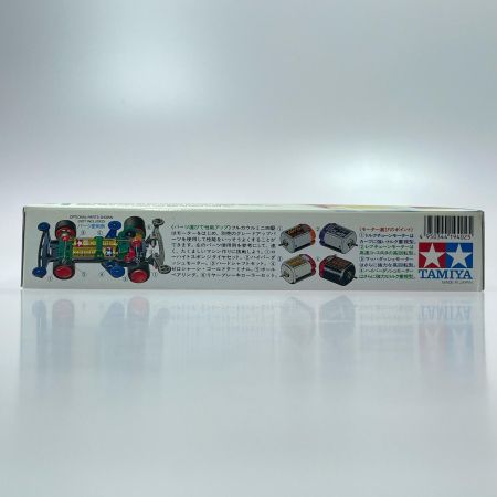   ミニ四駆 フルカウルミニ四駆シリーズ第2弾、スーパー1シャーシを採用した 1/32 ソニックセイバー タミヤ