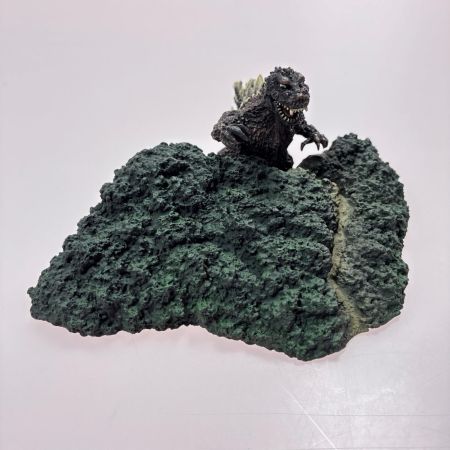 BANDAI 酒井ゆうじコンセプトワークス GODZILLA 現 ゴジラ 1954 レアカラー フィギュア