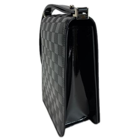 LOUIS VUITTON ルイヴィトン ダミエ・ヴェルニ /クラブ  M92127 ノワール ワンショルダーバッグ