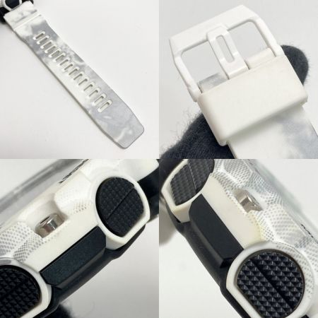 CASIO カシオ G-SHOCK GRUNGE SNOW CAMOUFLAGE GA-2200GC-7AJF ホワイト クォーツ メンズ 腕時計
