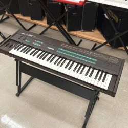YAMAHA ヤマハ シンセサイザー  DX7 ハードケース付き　ジャンク品 Dランク