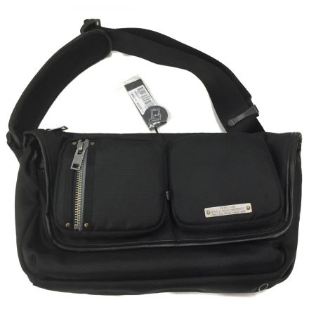  DIESEL ディーゼル ボディバッグ  X03783-P0881 ブラック