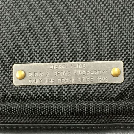  DIESEL ディーゼル ボディバッグ  X03783-P0881 ブラック