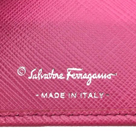  Ferragamo フェラガモ ガンチーニ 2つ折り長財布 サルヴァトーレ フェラガモ ショッキングピンク
