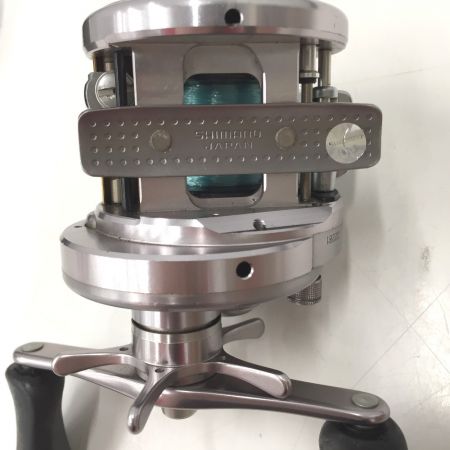  SHIMANO シマノ 09 カルカッタコンクエスト 200DC ベイトリール 02281