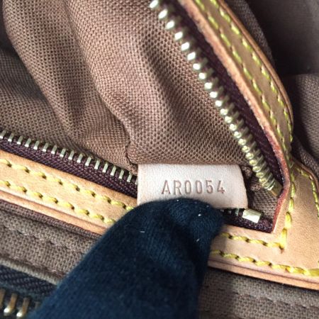  LOUIS VUITTON ルイヴィトン モノグラム トロター M51240