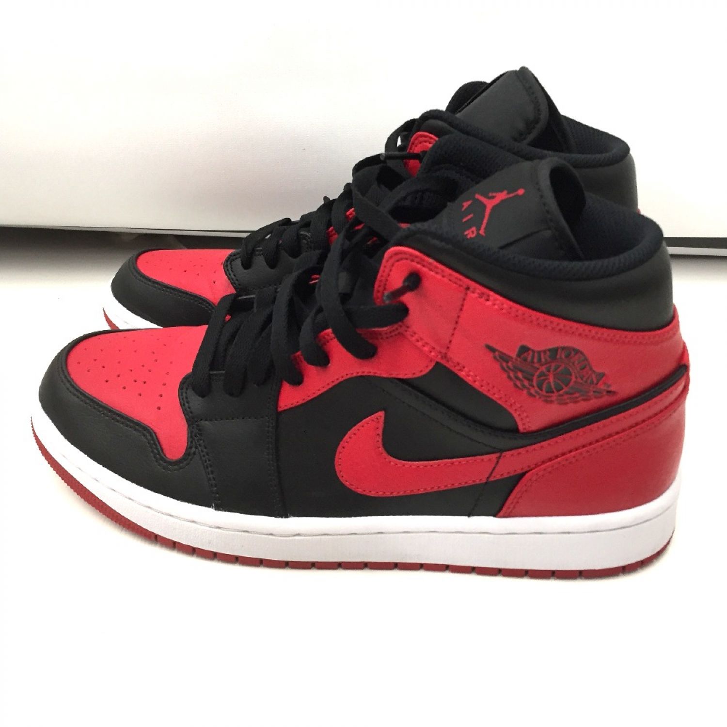 中古】 NIKE ナイキ AIR JORDAN 1 MID 27cm スニーカー 554724-074