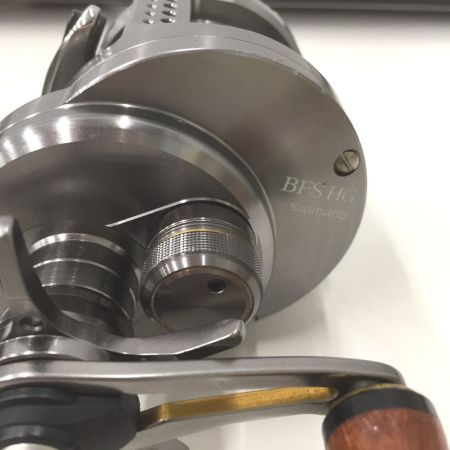  SHIMANO シマノ CALCUTTA CONQUEST  ベイトリール 17ｶﾙｶｯﾀｺﾝｸｴｽﾄBFS HG