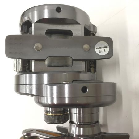  SHIMANO シマノ CALCUTTA CONQUEST  ベイトリール 17ｶﾙｶｯﾀｺﾝｸｴｽﾄBFS HG