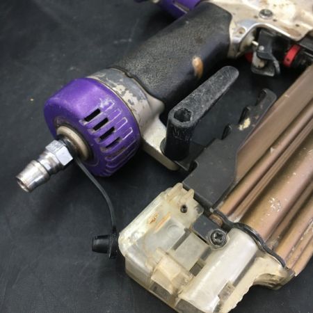  HITACHI 日立 日立工機　55m　フィニッシュネイラ  仕上釘打機 常圧 NT 55M