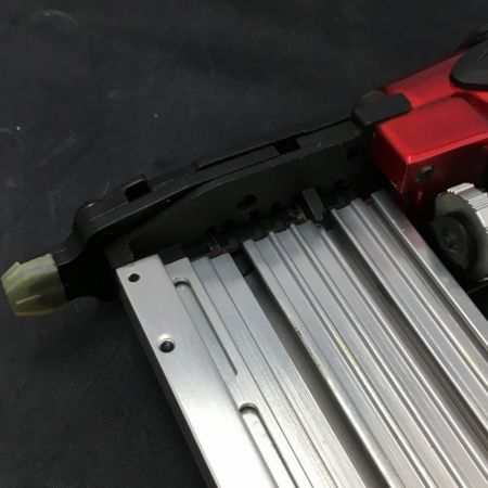  MAKITA マキタ 高圧ピンタッカ 15～50mm AF501HP