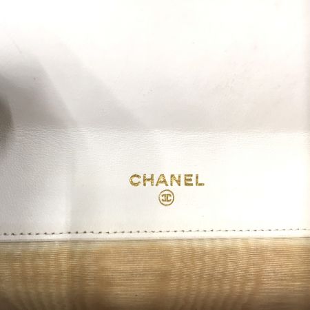  CHANEL シャネル キャビアスキン 長財布 ココマーク ギャランティカード付 ホワイト