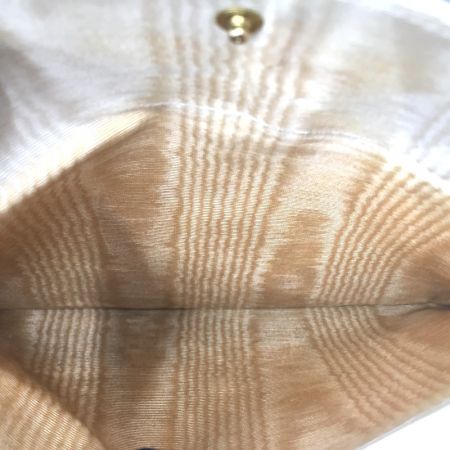  CHANEL シャネル キャビアスキン 長財布 ココマーク ギャランティカード付 ホワイト