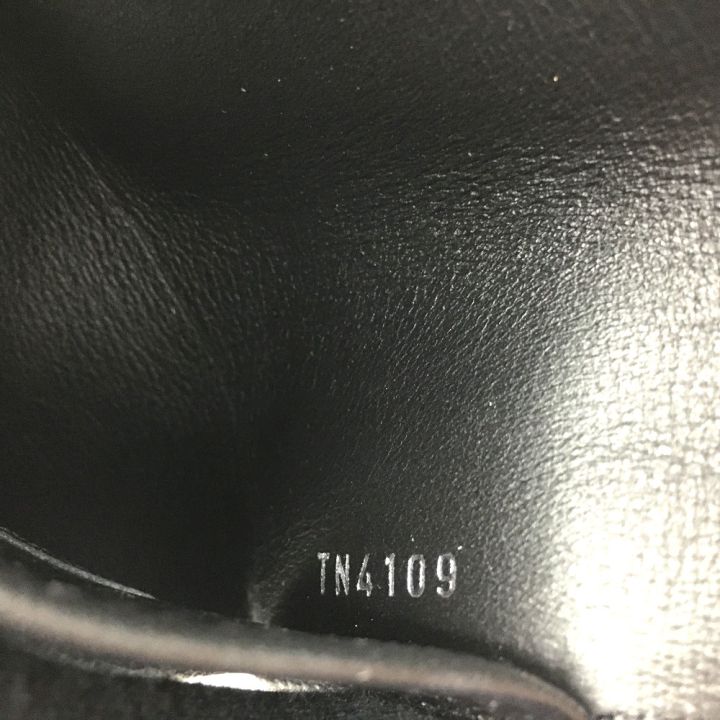 LOUIS VUITTON ルイヴィトン マヒナ ミュルティクレ 4 キーケース