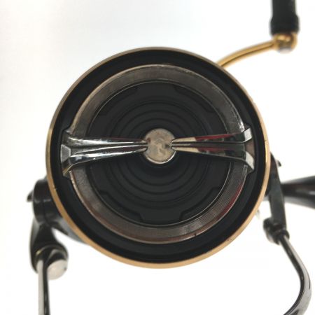  DAIWA ダイワ スピニングリール ルビアス LUVIAS LT4000 ライン付属