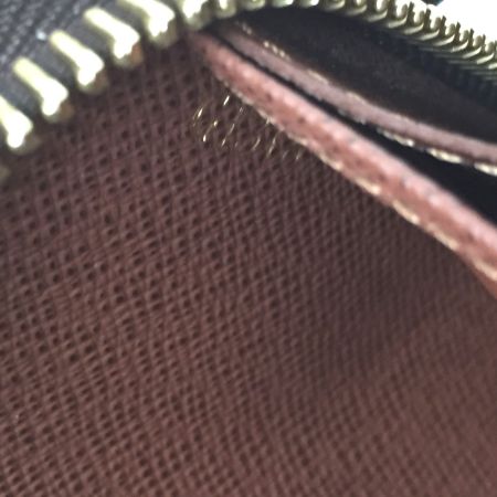  LOUIS VUITTON ルイヴィトン モノグラム ジッピーウォレット ラウンドファスナー長財布 M42616