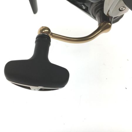  DAIWA ダイワ スピニングリール 19バリスティック 00065117 （箱、ライン付）