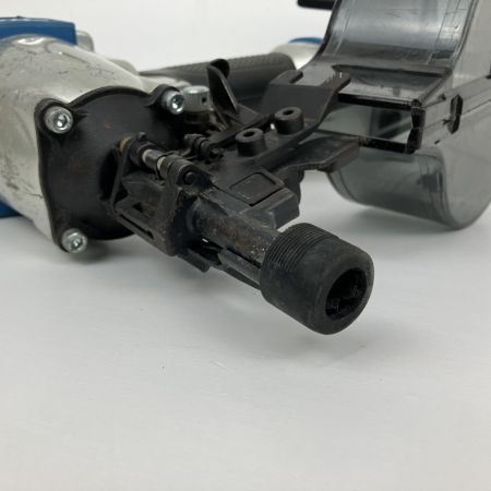 ЗЗ MAKITA マキタ 50mm 常圧 サイディング用エア釘打ち機 ケース付 AN552 ブルー