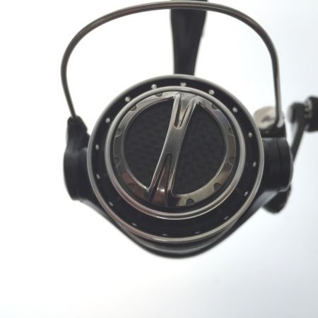  Abu Garcia アブガルシア スピニングリール REVO  MGX1000S ウッドノブ付属