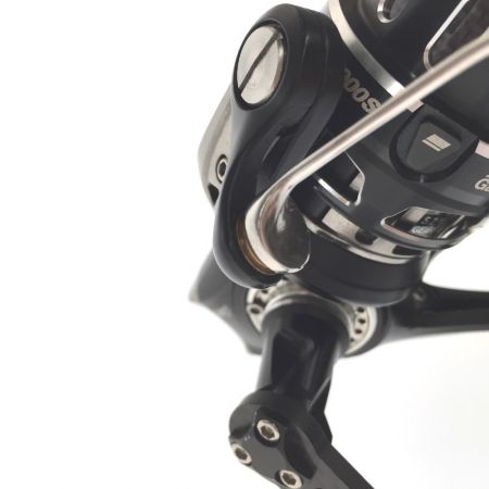  Abu Garcia アブガルシア スピニングリール REVO  MGX1000S ウッドノブ付属
