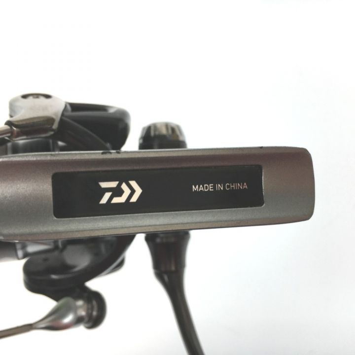 DAIWA ダイワ スピニングリール 18カルディア LT2500-XH グリップ