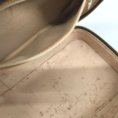  LOUIS VUITTON ルイヴィトン モノグラム トゥルースボワット M47640