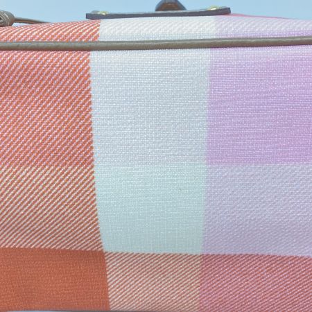   ブルーレーベルクレストブリッジ　リュック　チェック　タグ付 55104-501-12 ピンク