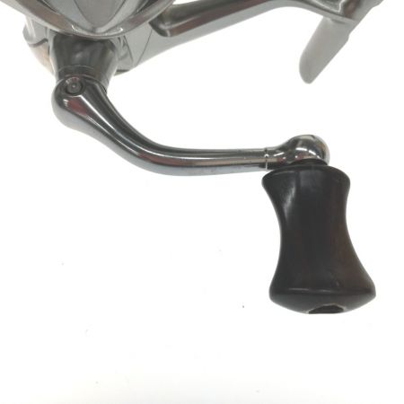  SHIMANO シマノ スピニングリール 15ツインパワー C3000HG 外箱、ライン付