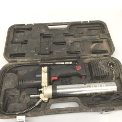 △△ KTC ケーティーシー コードレス式　グリスガン　18V JAE911 ブラック Cランク