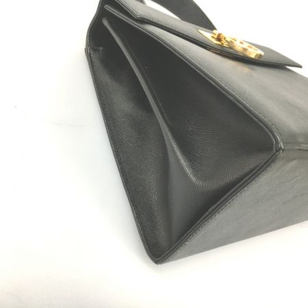  Salvatore Ferragamo サルヴァトーレフェラガモ 2WAYショルダーバッグ ガンチーニ  レザー AF-21 ブラック