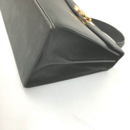  Salvatore Ferragamo サルヴァトーレフェラガモ 2WAYショルダーバッグ ガンチーニ  レザー AF-21 ブラック